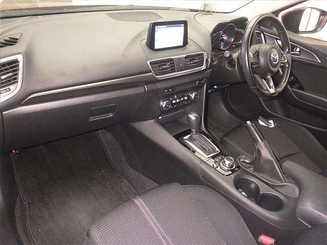 MAZDA AXELA 2018