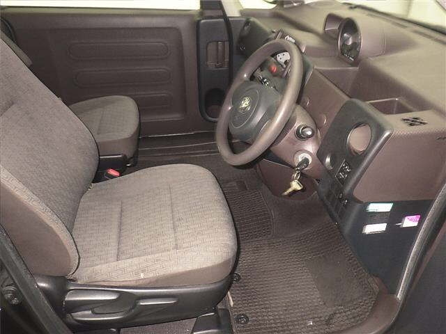 TOYOTA PORTE 2015