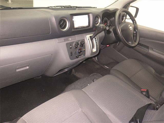 NISSAN CARAVAN VAN 2020