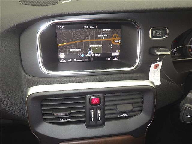 VOLVO V40 2018