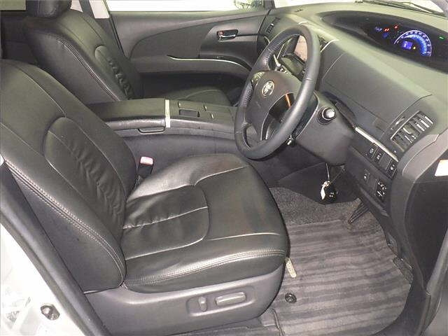 TOYOTA ESTIMA HYBRID 2012