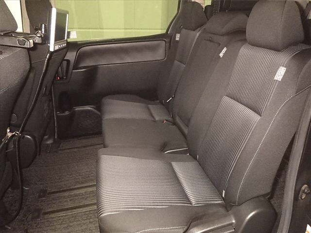 TOYOTA NOAH 2014