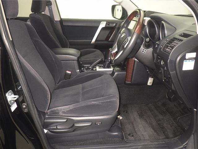TOYOTA LAND CRUISER PRADO 2017