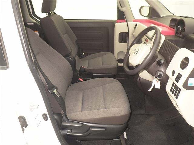 TOYOTA PORTE 2015