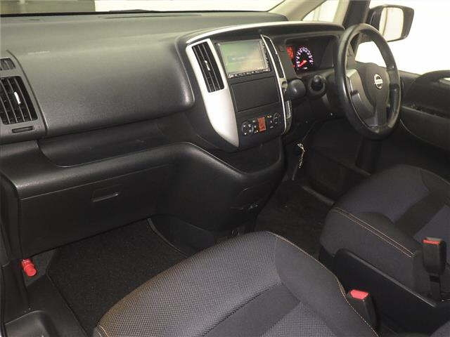 NISSAN SERENA 2008