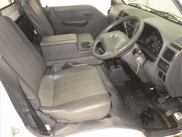 NISSAN VANETTE TRUCK 2015