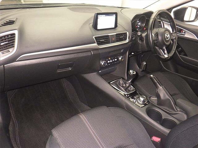 MAZDA AXELA 2019