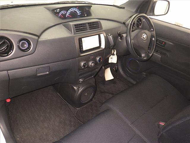 TOYOTA BB 2008