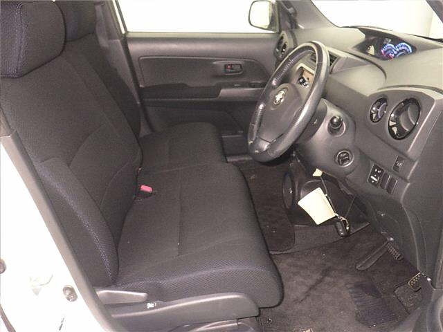 TOYOTA BB 2008