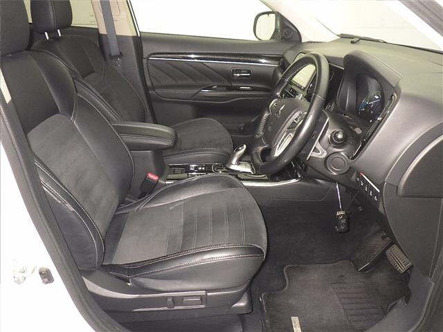 MITSUBISHI OUTLANDER PHEV 2018