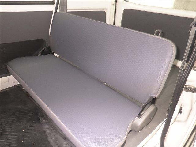 MITSUBISHI MINICAB VAN 2013