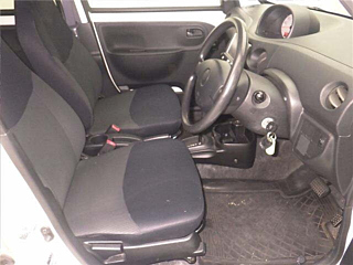 DAIHATSU ESSE 2011