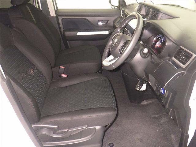 TOYOTA ROOMY 2021