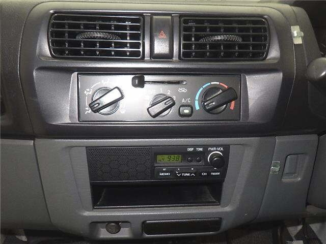 NISSAN CLIPPER TRUCK 2009
