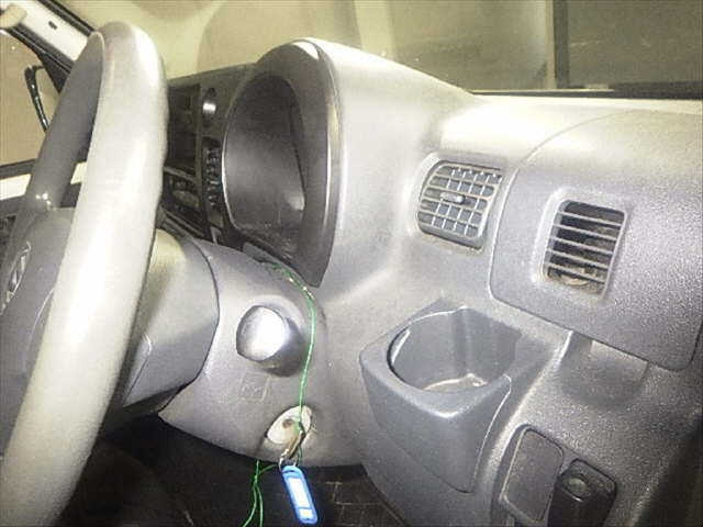 DAIHATSU HIJET VAN 2015