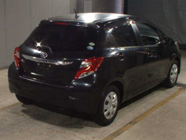 TOYOTA VITZ 2014