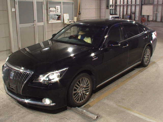 TOYOTA CROWN 2016