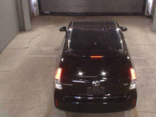 TOYOTA PRIUS ALPHA 2012