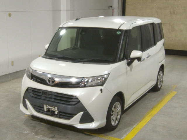 TOYOTA TANK 2018