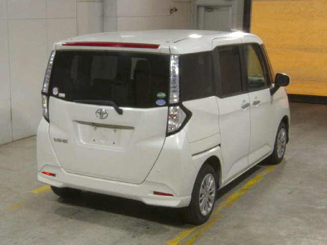 TOYOTA TANK 2018