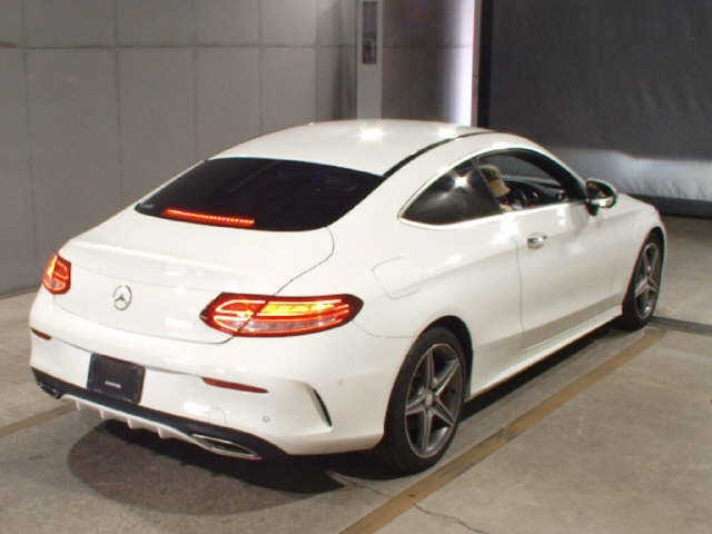 MERCEDES BENZ C CLASS 2016