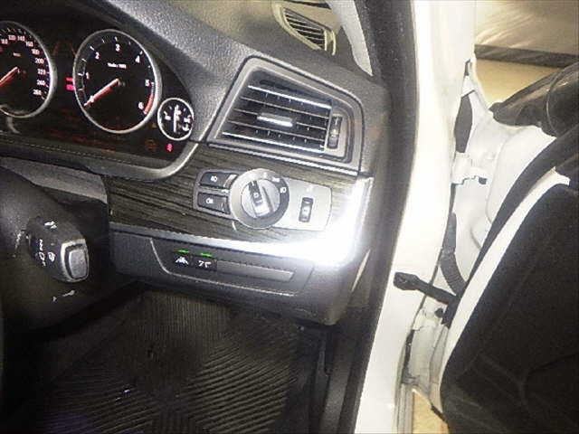BMW 5 SERIES 2013