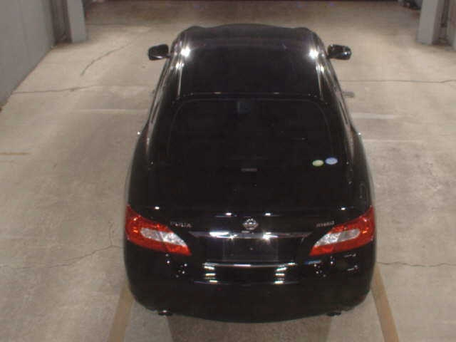 NISSAN FUGA 2011