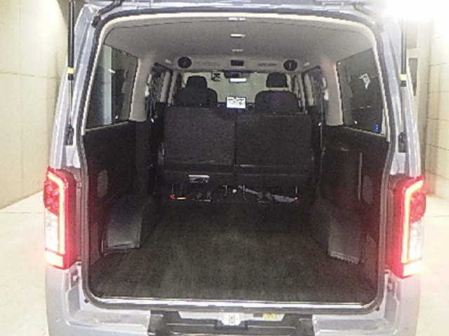 NISSAN CARAVAN VAN 2022