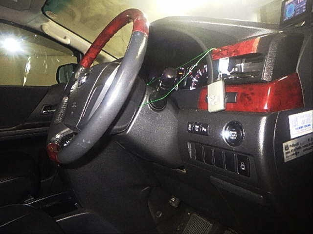 TOYOTA ALPHARD 2008