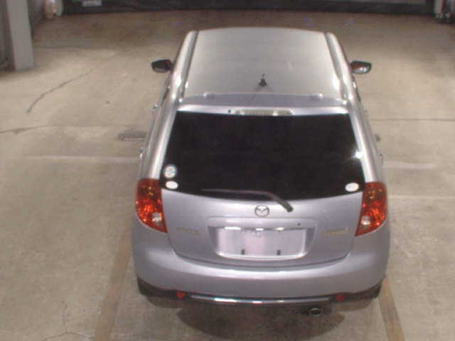 MAZDA VERISA 2010