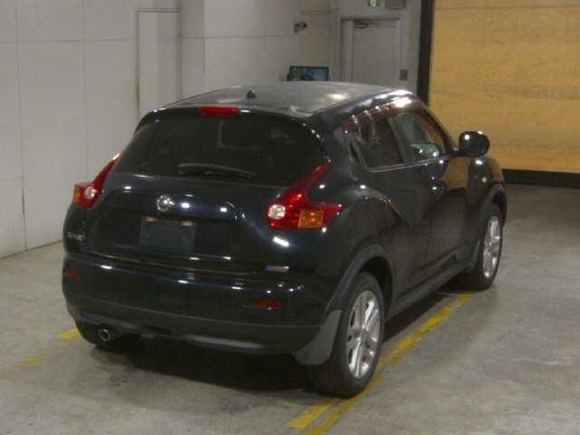 NISSAN JUKE 2010