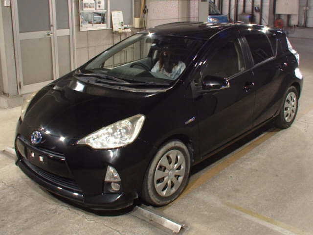 TOYOTA AQUA 2012