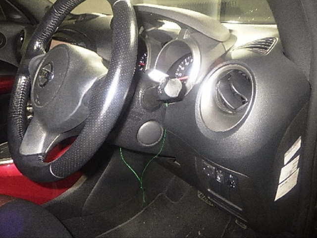 NISSAN JUKE 2012