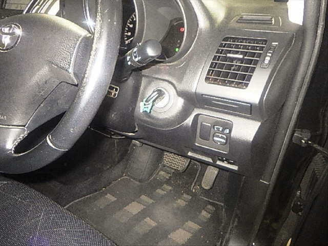TOYOTA HARRIER 2009
