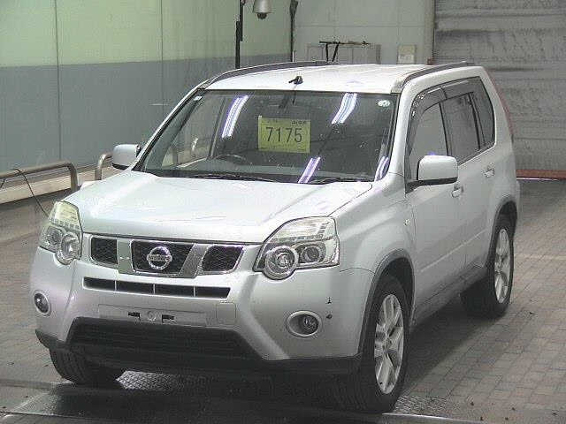 NISSAN X-TRAIL 2012
