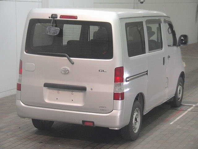 TOYOTA TOWN ACE VAN 2010