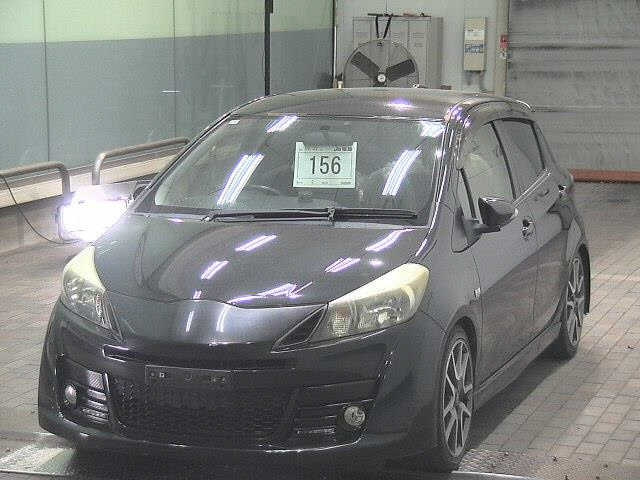 TOYOTA VITZ 2012