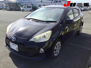 TOYOTA AQUA 2013