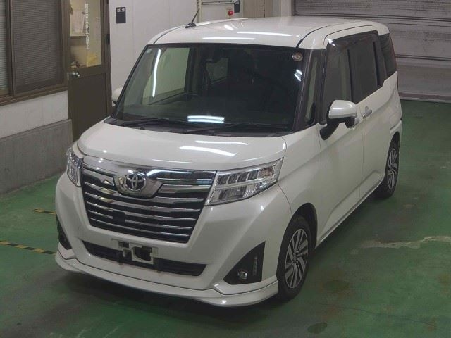 TOYOTA ROOMY 2018