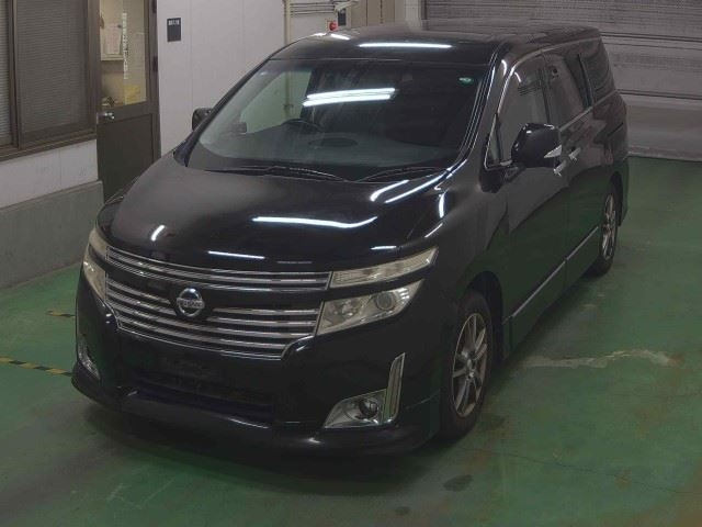 NISSAN ELGRAND 2010
