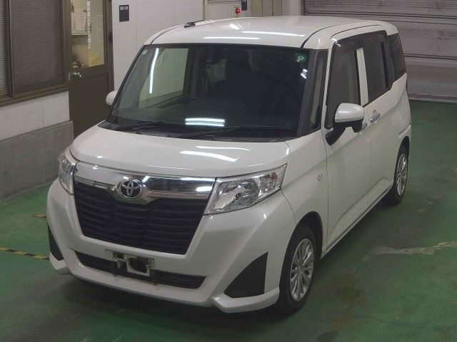 TOYOTA ROOMY 2018