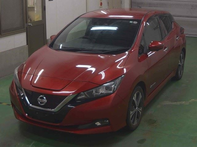 NISSAN LEAF 2018