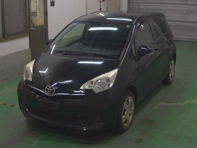 TOYOTA RACTIS 2013