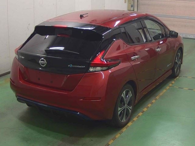 NISSAN LEAF 2018