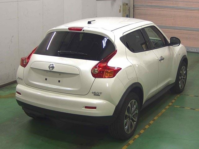 NISSAN JUKE 2012