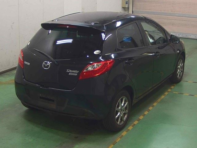 MAZDA DEMIO 2013
