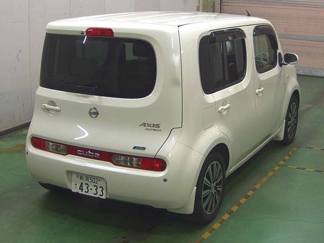 NISSAN CUBE 2012