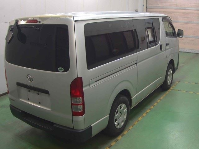 TOYOTA HIACE VAN 2012
