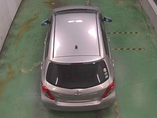 TOYOTA VITZ 2012