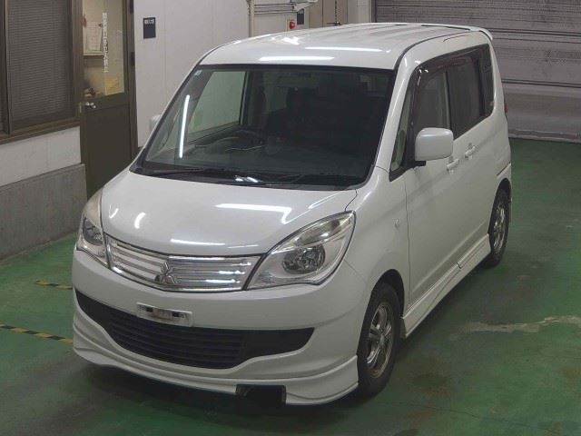 MITSUBISHI DELICA D2 2012